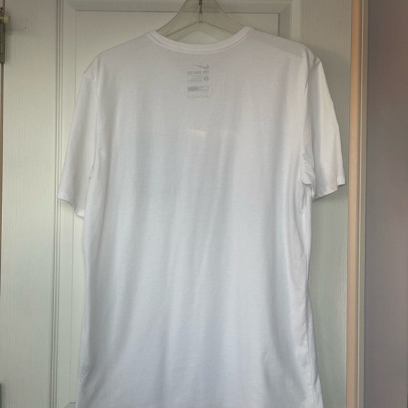 THE NIKE TEE - Picture 4 of 4